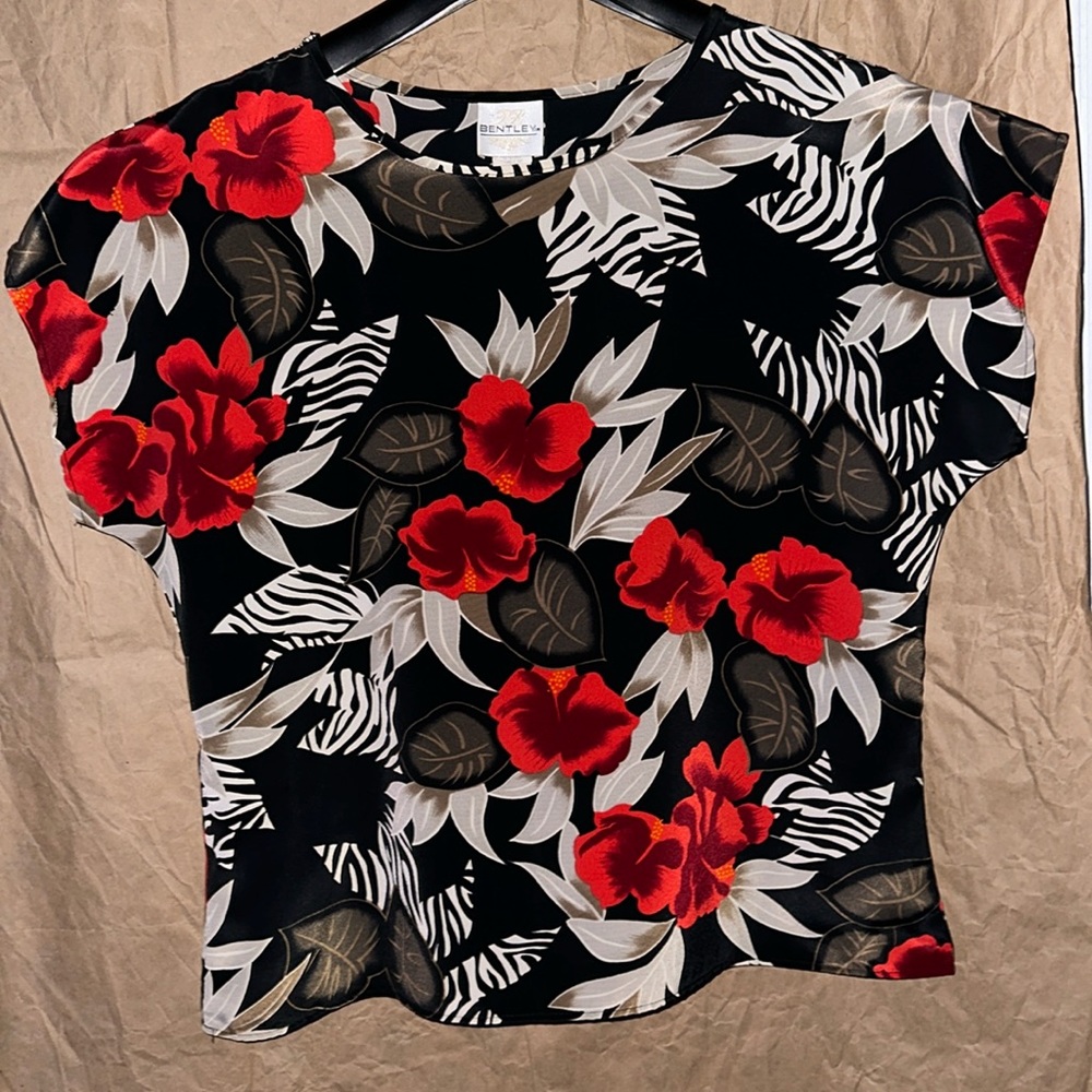 Black /flower print blouse